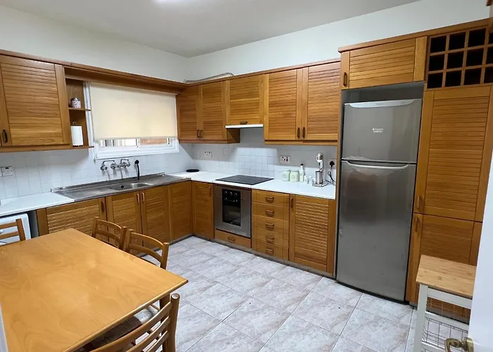 Onar * Λάρνακα